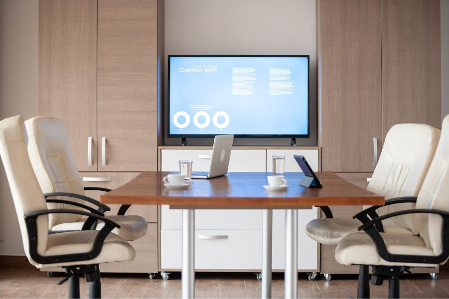 What to Look for in a Conference Room Rental in Dubai: 7 Must-Have Features
